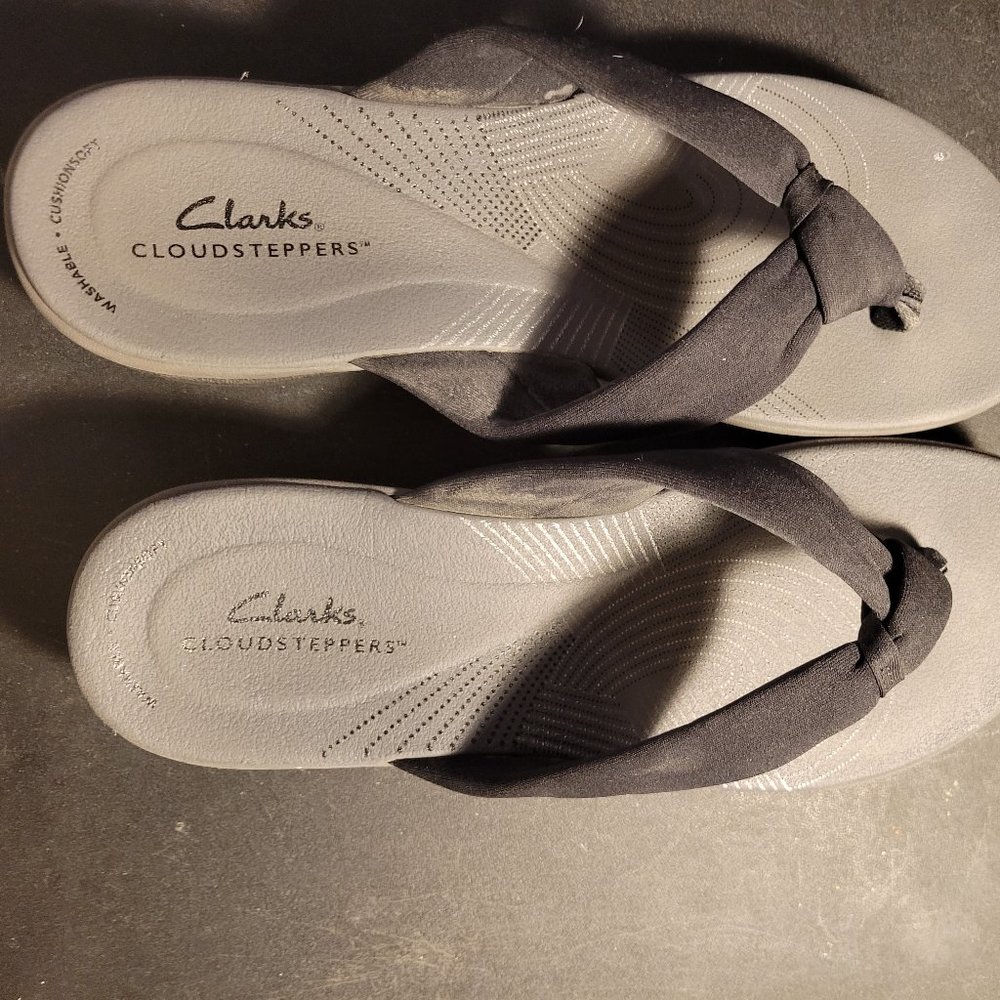 Clarks CloudStepper Sandals